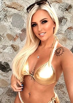 Isis Pegoraro image 4 of 4