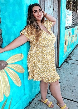Itzel Lovato image 4 of 4