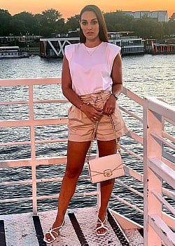 Ivana Maksimovic image 2 of 2