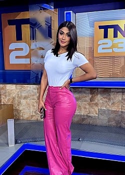 Ivette Rosales image 3 of 4