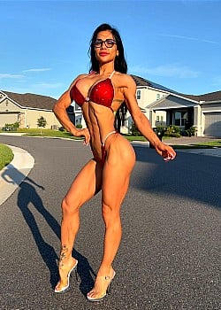 Ivi Escandar image 3 of 3