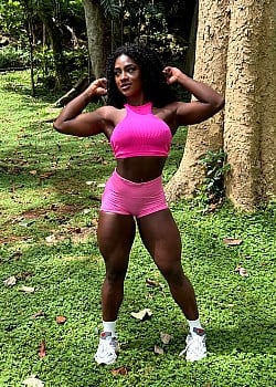 Ivonne Fit image 4 of 4