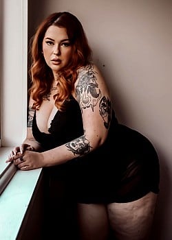 Ivy Rae image 2 of 4