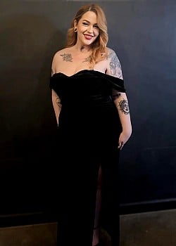 Ivy Rae image 3 of 4