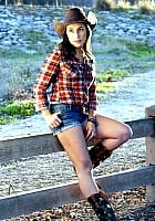 Iyari Limon profile photo