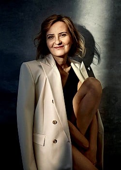 Izabela Kuna image 3 of 3