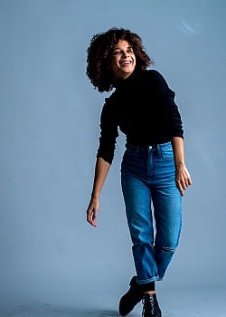 Izabela Perez image 4 of 4