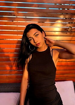 Izabela Stimac image 1 of 4