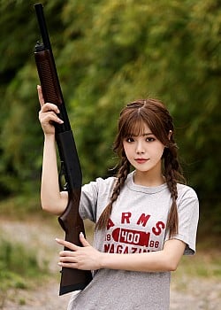 Izumi Natukawa image 3 of 3