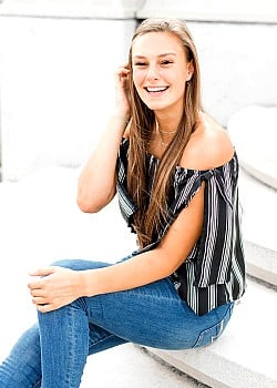 Izzy Ashburn image 3 of 3