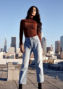 Izzy Marshall image 3 of 4
