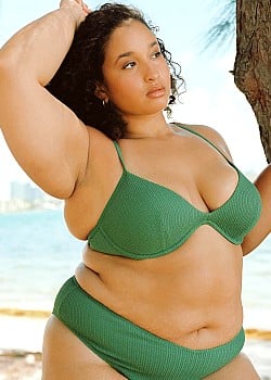 Jaadia Cassagnol image 4 of 4