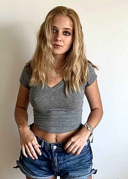 Jackie Evancho image 3 of 3