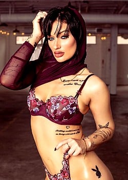 Jade Bailey image 1 of 4