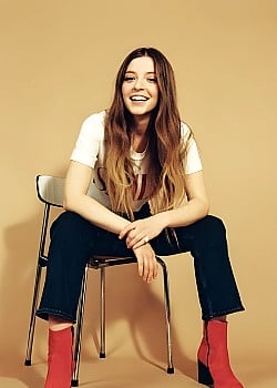 Jade Bird image 1 of 1