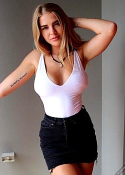 Jade Grobler image 2 of 4