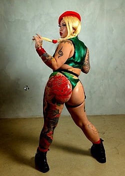 Jade Lu image 2 of 4