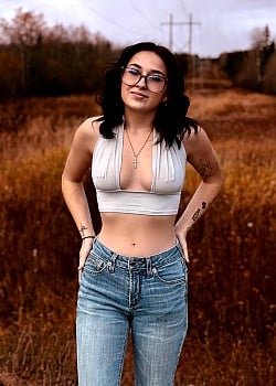 Jade Rousseau image 1 of 4