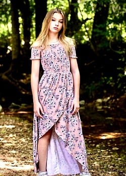 Jadyn Rylee image 2 of 2