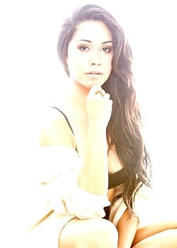 Jael De Pardo image 4 of 4