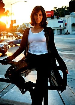 Jami Gertz image 4 of 4