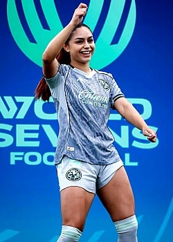 Jana Gutierrez image 3 of 4