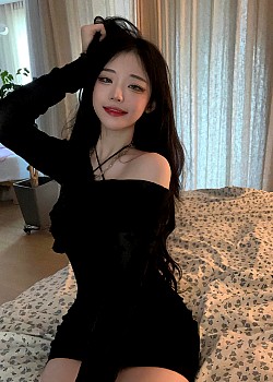 Jang Na-young image 2 of 4