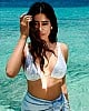 Janhvi Kapoor image 4 of 4