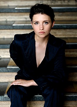 Janina Fautz image 2 of 3