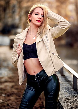Janine Schneider