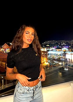 Jasmin Salvati image 2 of 3