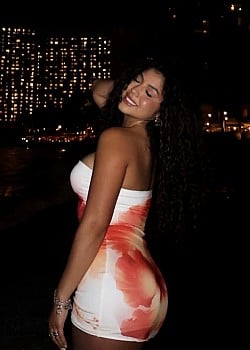 Jasmine Hernandez image 3 of 3