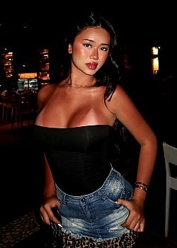 Jayvi Jocson image 3 of 4