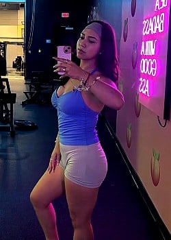 Jazmin Molina image 4 of 4
