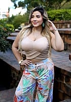 Jazmin Rosales profile photo