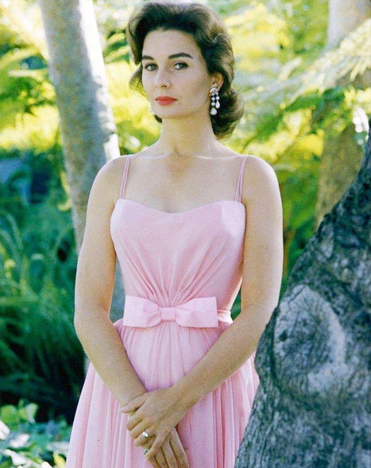 Jean Simmons - Free pics, galleries & more at Babepedia