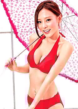 Jeana Ho image 1 of 2