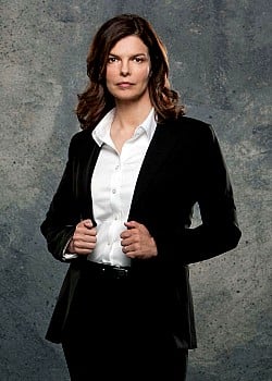 Jeanne Tripplehorn image 2 of 4