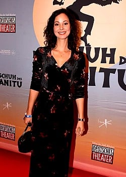 Jeannine Gaspar image 1 of 3