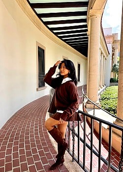 Jeannine Roxas image 2 of 4