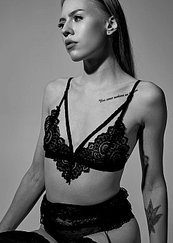 Jekaterina Saparova image 2 of 2