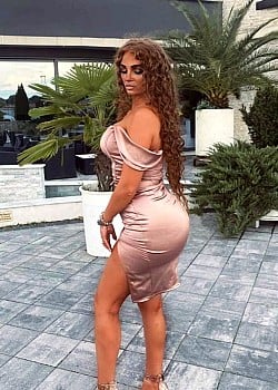 Jelena Vukadinovic image 2 of 2