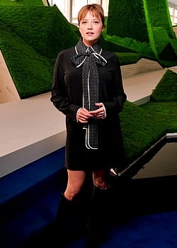 Jella Haase image 4 of 4