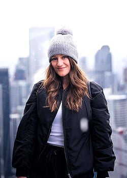 Jenna Ezarik image 1 of 1