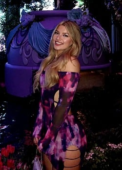 Jenna Hall image 3 of 4