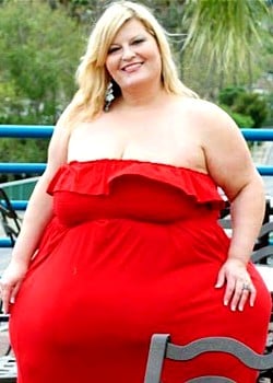 Jenni Bombshell image 2 of 4
