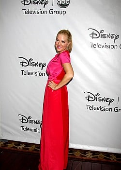 Jennifer Aspen image 4 of 4
