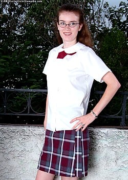 Jennifer Vale image 4 of 4