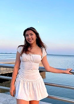 Jennifer Yu image 1 of 3
