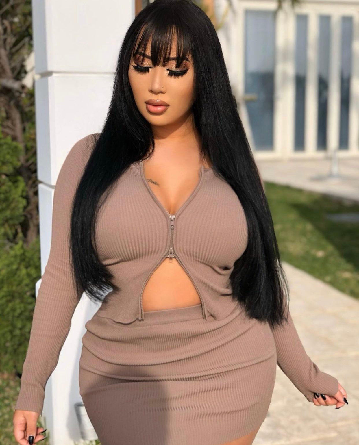 Jenny Babas - Free pics, galleries & more at Babepedia